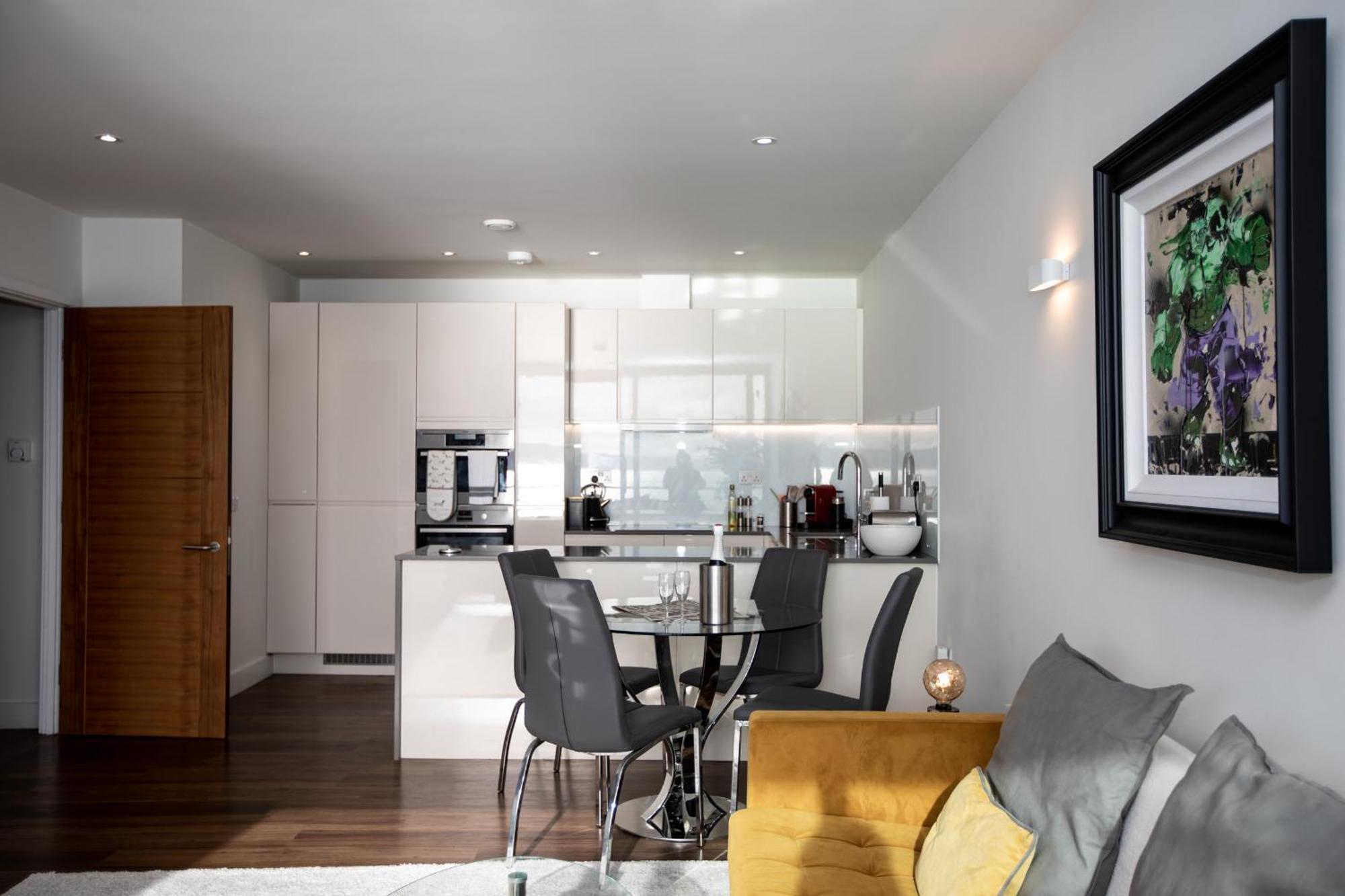 17 Abbey Sands *