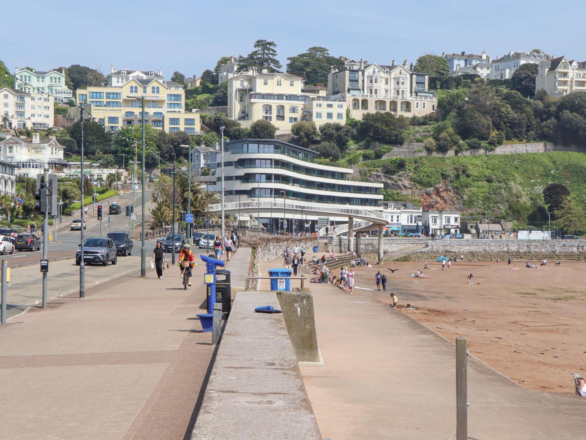17 Abbey Sands * Torquay